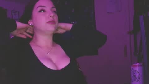 Amiee online show from January 18, 2026, 4:38 am