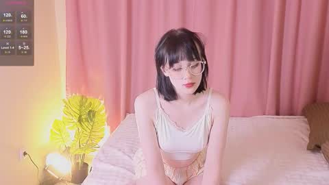 Bunny online show from November 29, 2025, 11:13 am