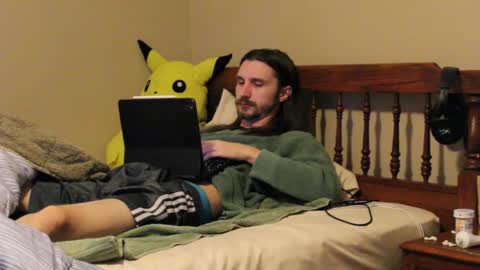 iwhitesmurf online show from December 19, 2025, 2:51 am