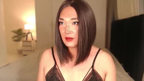 iya_hermosa online show from February 26, 2026, 2:05 pm