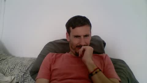 Snapshot of iyoperro chatting on May 5, 2026, 9:17 am Casandro online show from May 5, 2026, 9:17 am