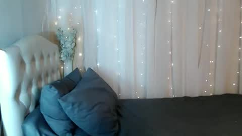 Snapshot of iyotakody chatting on October 4, 2025, 7:12 pm Red online show from October 4, 2025, 7:12 pm
