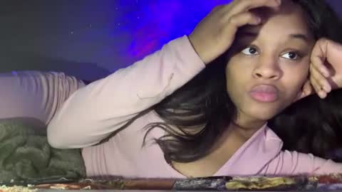 Snapshot of iysisfv chatting on February 11, 2025, 6:19 am iysisfv online show from February 11, 2025, 6:19 am