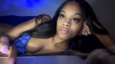 Snapshot of iysisfv chatting on February 12, 2025, 7:44 am iysisfv online show from February 12, 2025, 7:44 am