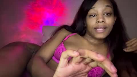 Snapshot of iysisfv chatting on February 26, 2025, 2:48 am iysisfv online show from February 26, 2025, 2:48 am