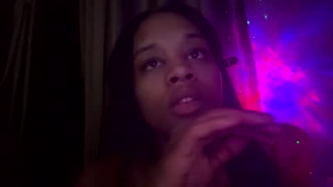 Snapshot of iysisfv chatting on February 28, 2025, 8:53 am iysisfv online show from February 28, 2025, 8:53 am