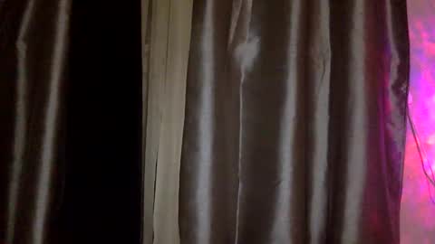 Snapshot of iysisfv chatting on October 26, 2025, 1:11 am iysisfv online show from October 26, 2025, 1:11 am