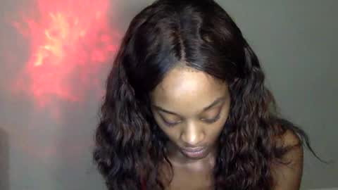 Snapshot of iysisfv chatting on November 18, 2025, 2:17 am iysisfv online show from November 18, 2025, 2:17 am