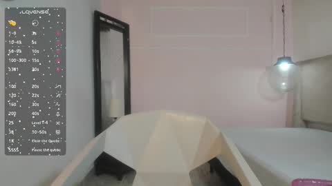 izelevans online show from March 27, 2026, 11:43 am