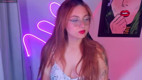 hot izys online show from February 22, 2025, 8:50 am