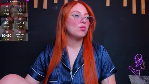 hot izys online show from March 29, 2026, 4:01 am