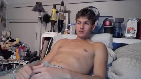 Snapshot of izzame2 chatting on September 20, 2025, 4:46 am Willis online show from September 20, 2025, 4:46 am