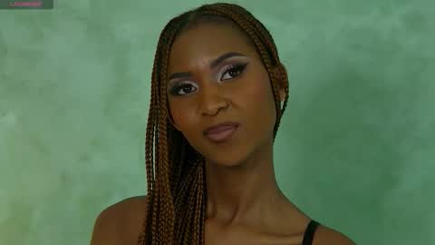 Snapshot of izzie_sugar chatting on November 1, 2025, 7:38 pm Sugar Babe online show from November 1, 2025, 7:38 pm