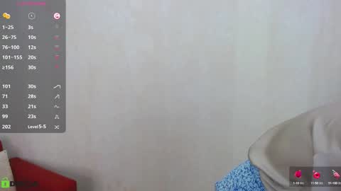 Snapshot of izzy_cam chatting on September 23, 2025, 5:32 am Queen of nylon Victoria online show from September 23, 2025, 5:32 am