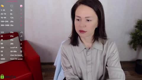 Snapshot of izzy_cam chatting on November 29, 2025, 5:21 am Queen of nylon Victoria online show from November 29, 2025, 5:21 am