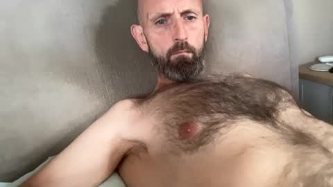 izzysboytoy1 online show from June 30, 2026, 11:00 am