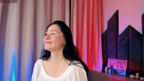 Izzy online show from June 2, 2026, 6:10 pm