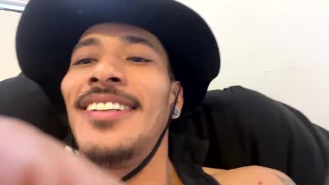 Snapshot of j0nnyk1ng chatting on February 21, 2025, 4:59 pm Mugen online show from February 21, 2025, 4:59 pm