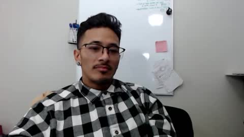 Snapshot of j0nnyk1ng chatting on February 18, 2026, 12:06 am Mugen online show from February 18, 2026, 12:06 am