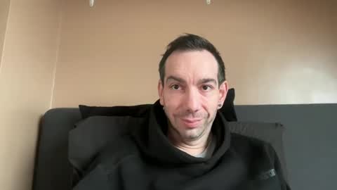 Snapshot of j_dc chatting on February 17, 2025, 3:53 pm j_dc online show from February 17, 2025, 3:53 pm