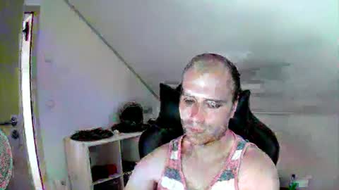 here4y online show from June 25, 2026, 7:13 am