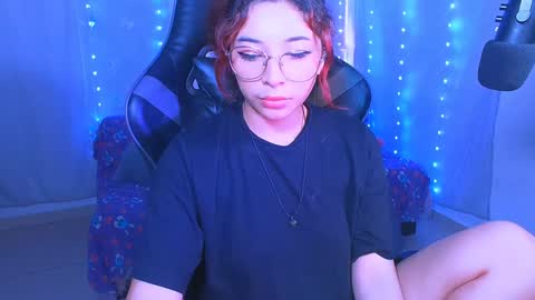 jade 18  online show from December 4, 2024, 5:33 pm