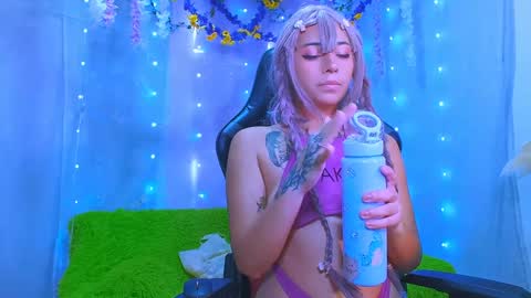 jade 18  online show from December 8, 2024, 6:39 pm