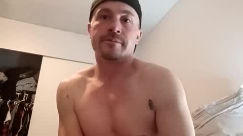 Snapshot of jabrattor1 chatting on December 5, 2025, 8:01 am First timer online show from December 5, 2025, 8:01 am