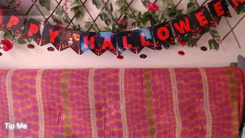 Snapshot of jack_emily11 chatting on October 21, 2025, 2:40 pm Jack and Emily online show from October 21, 2025, 2:40 pm