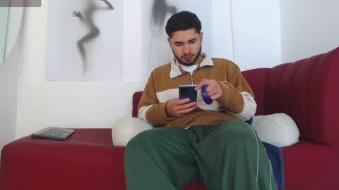 Snapshot of jack_hills2 chatting on June 3, 2026, 12:08 pm online show from June 3, 2026, 12:08 pm