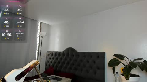 Jacki online show from September 14, 2025, 2:16 pm