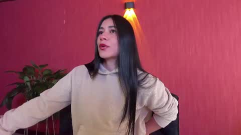 jackiie_ online show from July 14, 2026, 1:28 pm