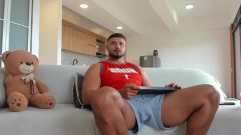 Jackson Wayne online show from November 9, 2025, 1:53 pm