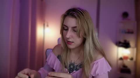 Snapshot of jacky_croft chatting on May 17, 2026, 3:04 am Linda Sofia help me get to 100 thumbs up online show from May 17, 2026, 3:04 am