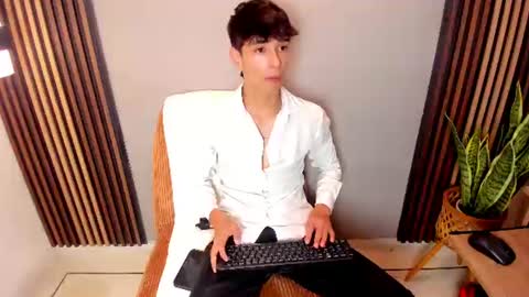 Snapshot of jacob_colliins chatting on July 10, 2026, 6:10 pm jacob_colliins online show from July 10, 2026, 6:10 pm