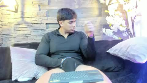 Jacob Stonne online show from April 7, 2026, 11:54 am