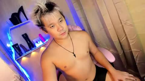 Snapshot of jacobxcarlo_moore chatting on July 21, 2026, 2:52 pm JacobxCarlo online show from July 21, 2026, 2:52 pm