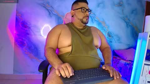 daddy sir master bear online show from March 3, 2026, 2:28 am