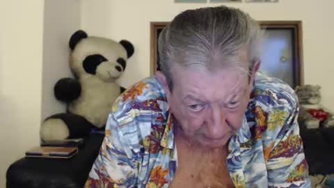 Snapshot of jacques_de_france chatting on April 25, 2026, 4:37 am Jacques online show from April 25, 2026, 4:37 am