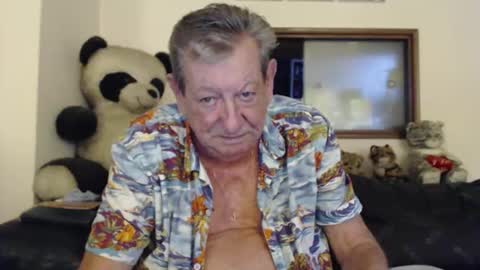 Snapshot of jacques_de_france chatting on May 5, 2026, 4:31 am Jacques online show from May 5, 2026, 4:31 am