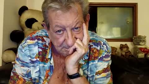 Snapshot of jacques_de_france chatting on May 19, 2026, 3:57 am Jacques online show from May 19, 2026, 3:57 am