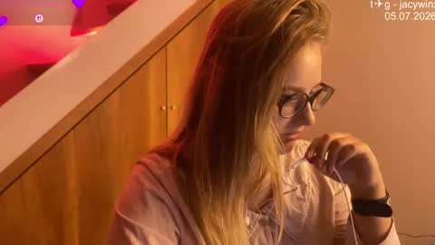 Snapshot of jacywinslat chatting on July 5, 2026, 7:32 pm jacywinslat online show from July 5, 2026, 7:32 pm