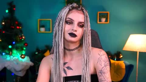 Snapshot of jade_castle chatting on December 18, 2024, 5:15 am jade_castle online show from December 18, 2024, 5:15 am