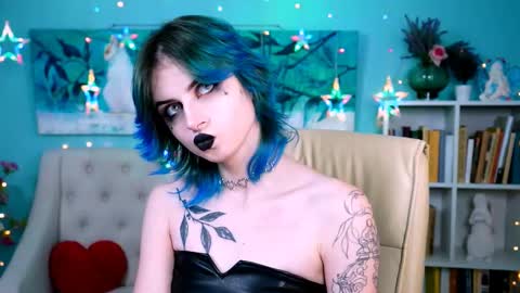 Snapshot of jade_castle chatting on December 28, 2024, 8:37 am jade_castle online show from December 28, 2024, 8:37 am