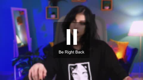 jade_castle online show from April 11, 2026, 4:33 pm