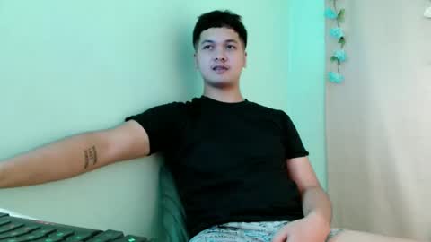 Snapshot of jade_halo chatting on April 4, 2026, 7:00 pm jade_halo online show from April 4, 2026, 7:00 pm