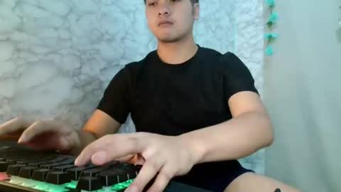 Snapshot of jade_halo chatting on April 16, 2026, 10:12 pm jade_halo online show from April 16, 2026, 10:12 pm