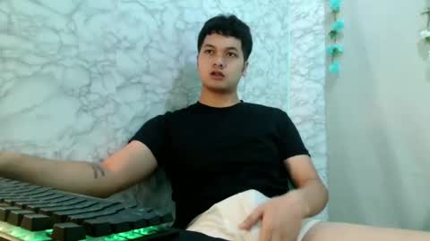 Snapshot of jade_halo chatting on April 19, 2026, 12:33 am jade_halo online show from April 19, 2026, 12:33 am