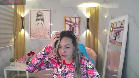 Jade  online show from November 2, 2025, 3:31 am