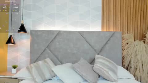 Alanis Cooper online show from October 21, 2025, 2:01 am